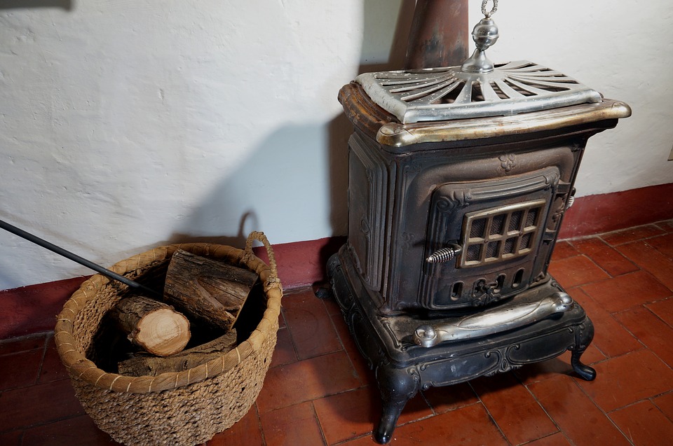 How and Why the Government Regulates Wood Stoves and Fireplaces